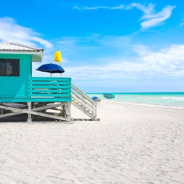 Gorgeous, updated, private stay minutes walk to beach, parks, and shopping
