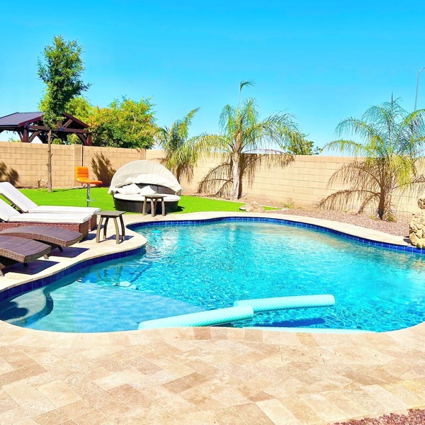 Gorgeously decorated 4 bed villa, amazing pool oasis 15 mins to Tempe,Scottsdale