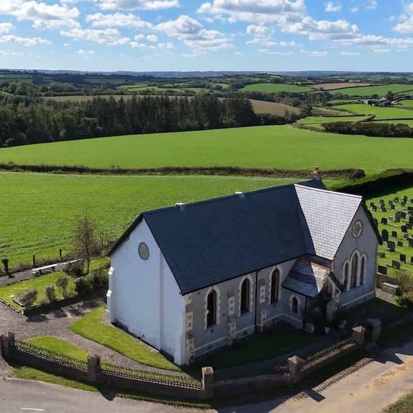 Grand Chapel with Views in Peaceful Devon Hills