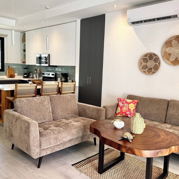 Grandy Oasis Villa with Private Pool