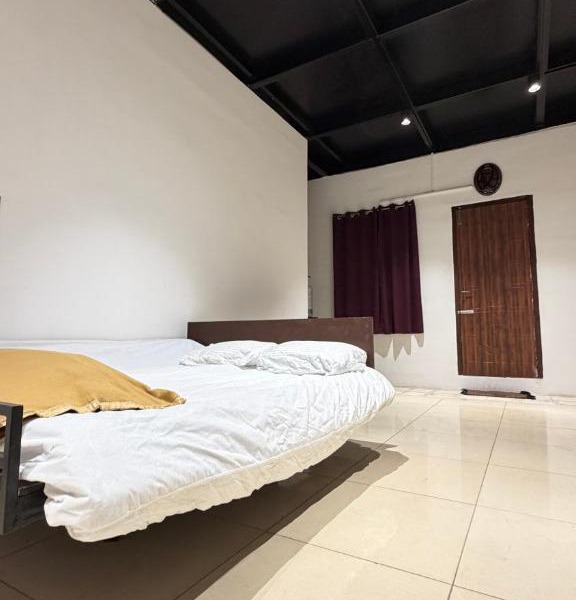Gravity Groups Grand vellora Sky Frame Villa