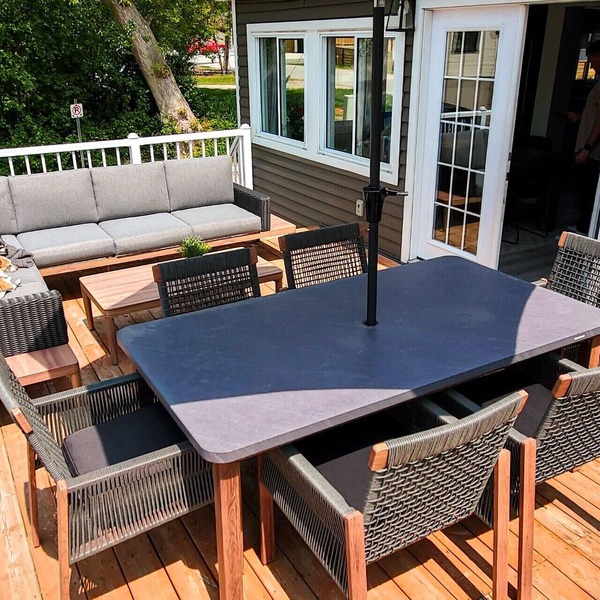 Gray Haven: Lake View Patio, Hot Tub, 1 min to beach!
