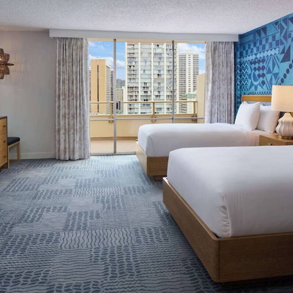 Great for Groups! 3 Comfortable Units, Near to Honolulu Zoo!
