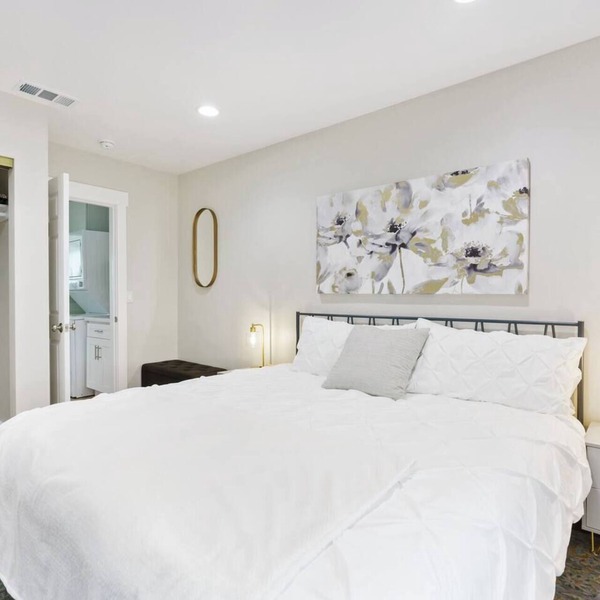 Great Location, SGV/626 Free Parking, 15-min to LA