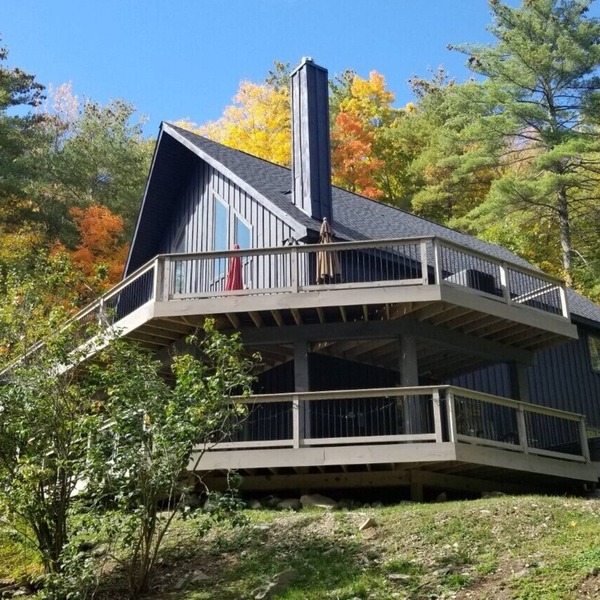 Great Spring Deal! Hot Tub, Fish, Hike, Disc Golf or Chill on the Deck!