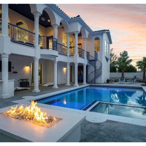 Greek Goddess, Private Heated Pool and Hot Tub