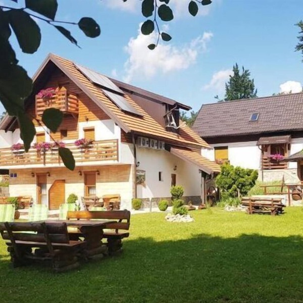 Green Valley Guesthouse in Jezerce