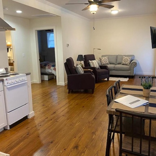 Greeter Falls Lodge Suite 5
