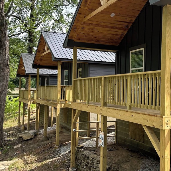Griffen Mill Properties Cabin #8 by Waterfall in Salem Al with WiFi, AC