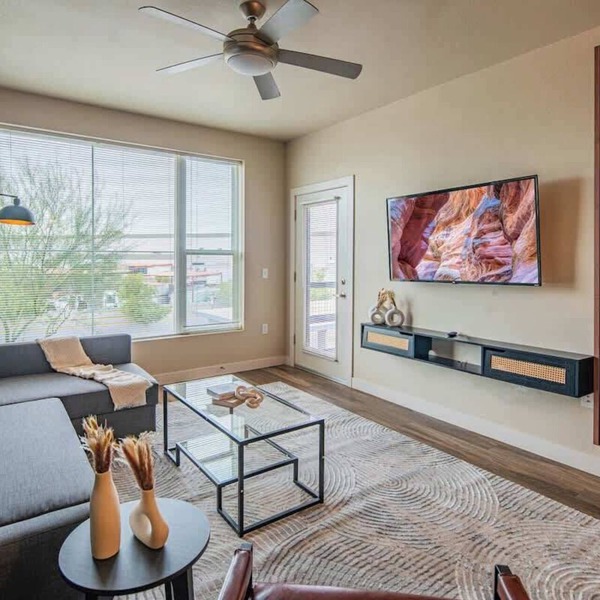 Group-Friendly Apt | Pool,Gym,Parking,W/D,Balcony