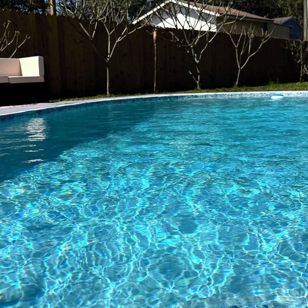 Guest suite with pool