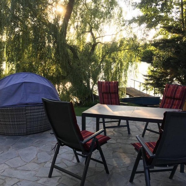 Häuschen direkt am See mit privater Sauna und Boot