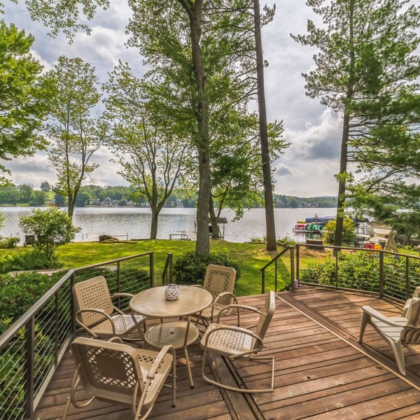 Hack's Lakefront Hideaway @ Newton Lake with AC/Heat/Wifi @ Pet Friendly