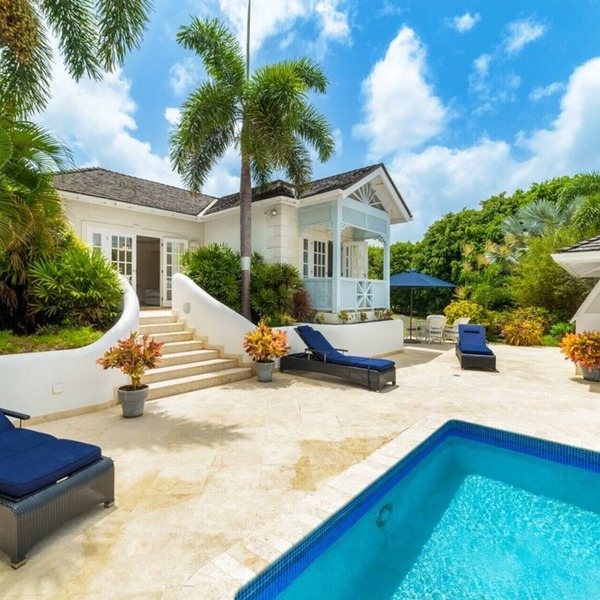 Halfway Tree Villa by Fantasia Villas
