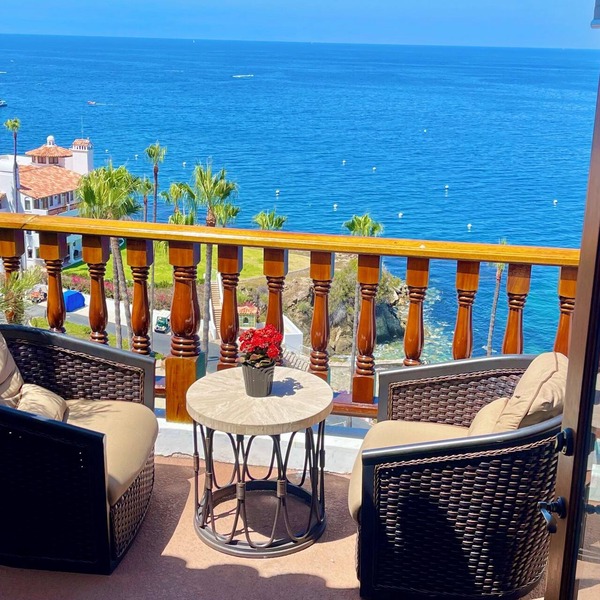 Hamilton Cove ocean front luxury Villa Spectacular Views w/electric cart
