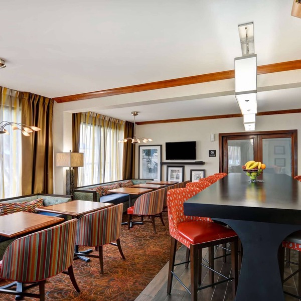 Hampton Inn Memphis-Poplar