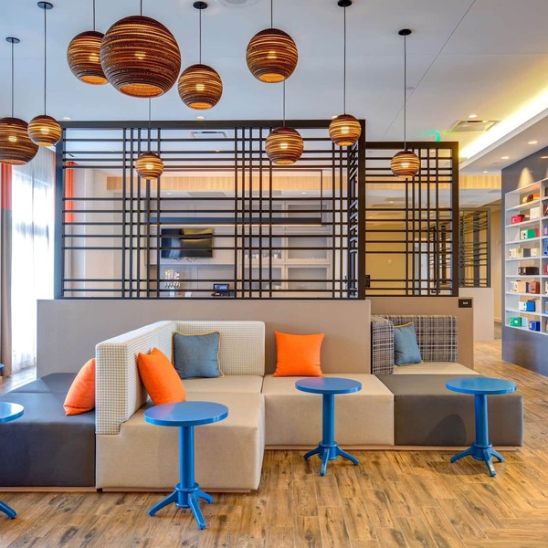 Hampton Inn & Suites Boston/Waltham