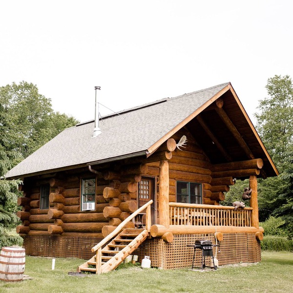 Handcrafted Riverfront Cabin on 10 acres