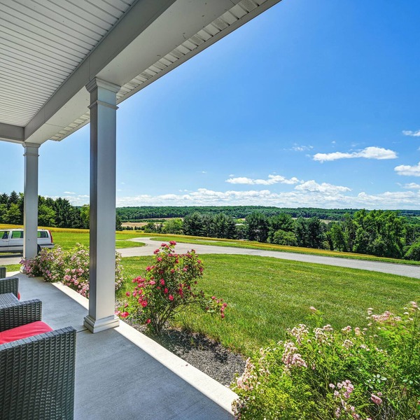 Hanover Retreat w/Pool, Near Codorus State Park!