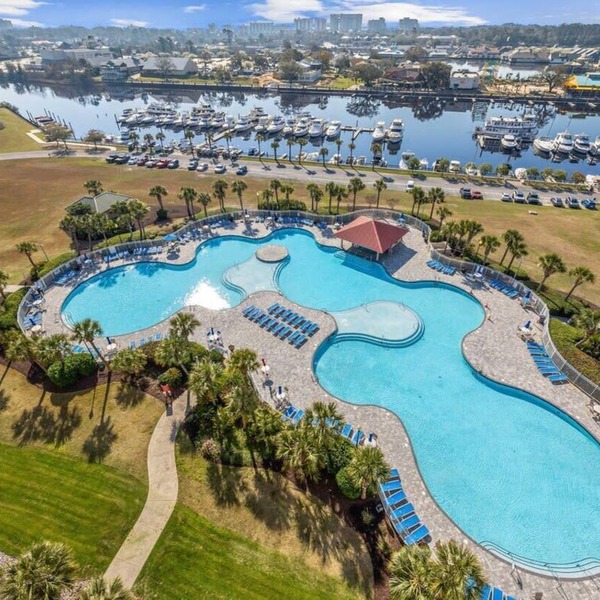 Harbor Pointe Coastal Getaway