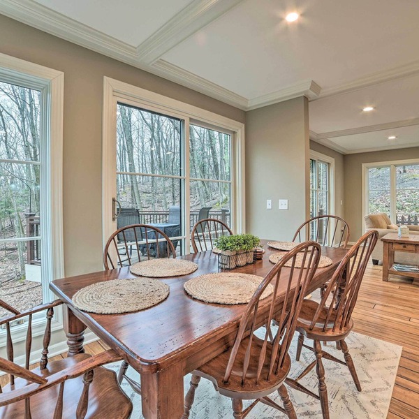 Harbor Springs Retreat ~ 5 Mi to Downtown & Beach!