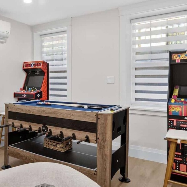 Harvard MIT Lux | Game Room + Parking + Subway