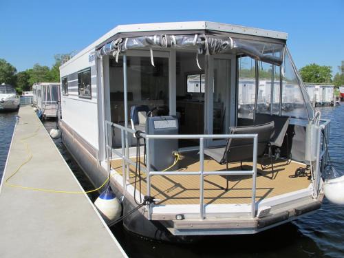 Hausboot MAX by fewo-plan HENN101