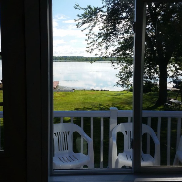 Have a restful vacation on Oneida Lake: full house, yard, and lakefront property