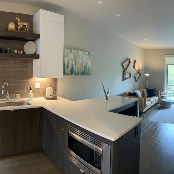 Heart of Division St - Chic, Walkable, Owner-Hosted 2BR Retreat