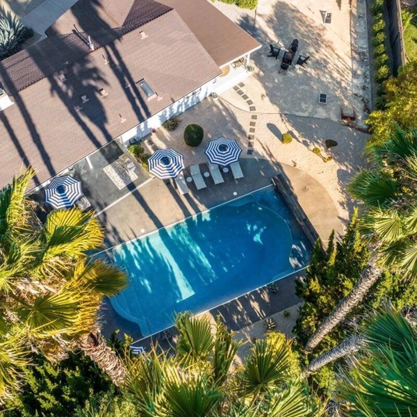 Heated pool (82 degrees), hot tub, gas firepit