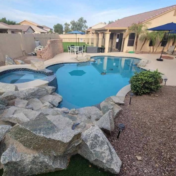 Heated Pool Spa Near Stadiums & Casinos