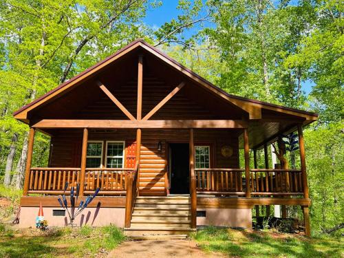 Hedgehog Hill Cabin-Helen Hideaway