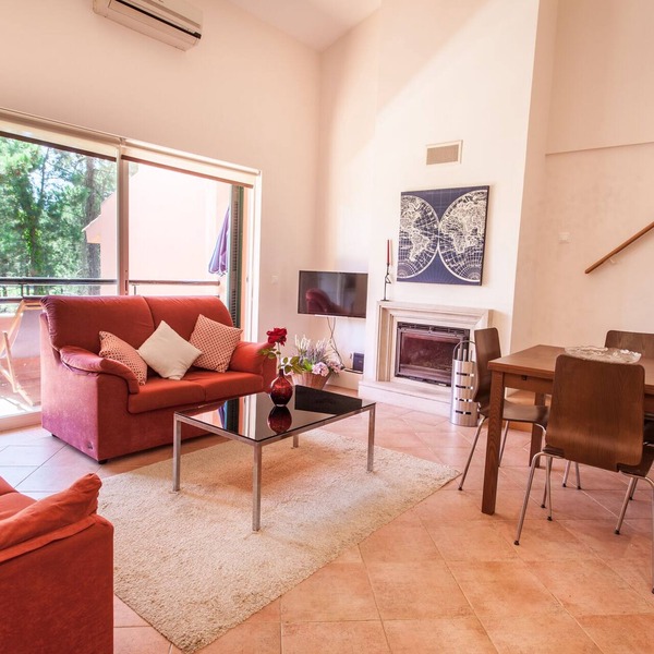 Herdade Aroeira-Duplex apartment-Golf & Beach - AC