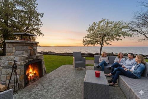 Here Comes the Sunset by Simple Life Rentals
