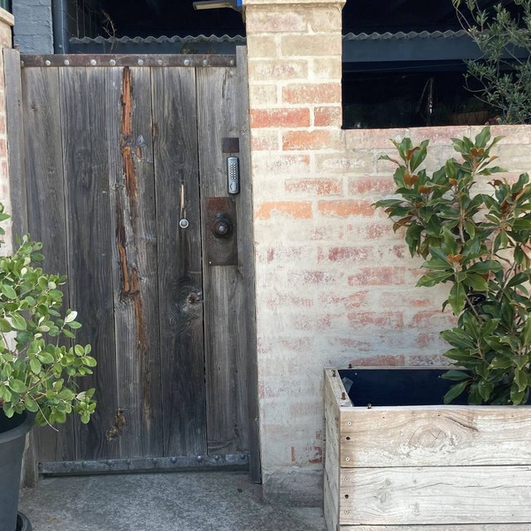 Hidden gem with private walled garden