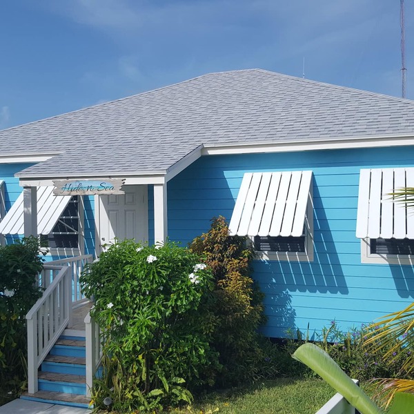 Hide 'N' Sea Spanish Wells Bahamas, Includes Golf Cart, Kayak & Paddle Boards
