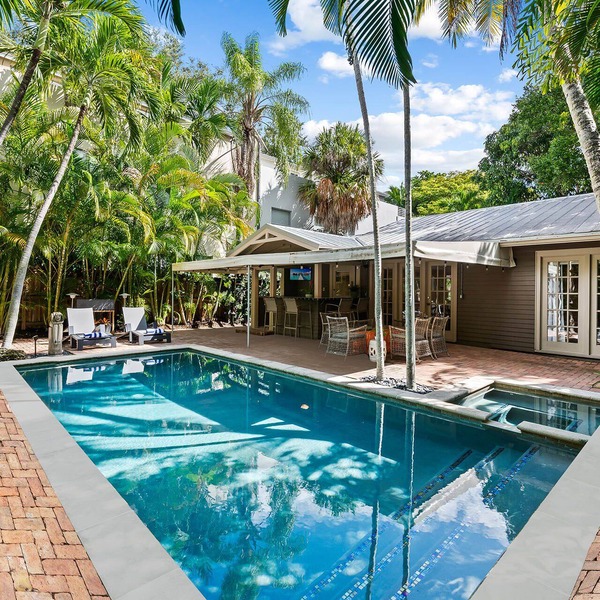 Hideaway - Heated Salt Water Pool & Spa