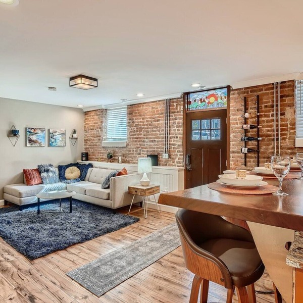 High End & Walkable Congress Park Guest Suite, Steps from Stores & Restaurants!