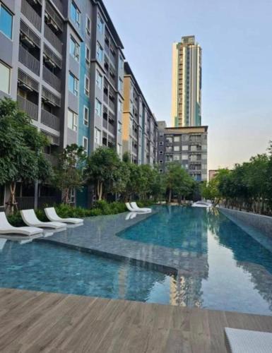 High Floor Luxury Studio with Great Views
