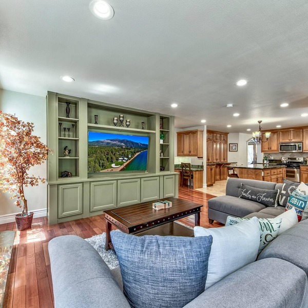 High Meadow Villa - 5BR, 3.5BA, Spa, Billiards