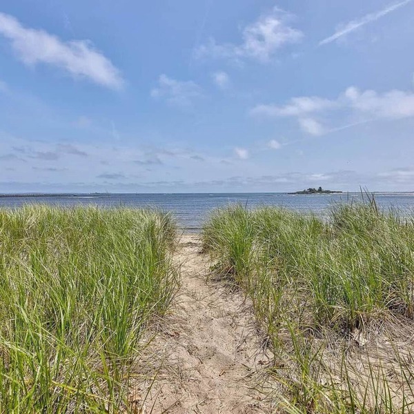 Hills Beach Hideaway – Private Shore Access