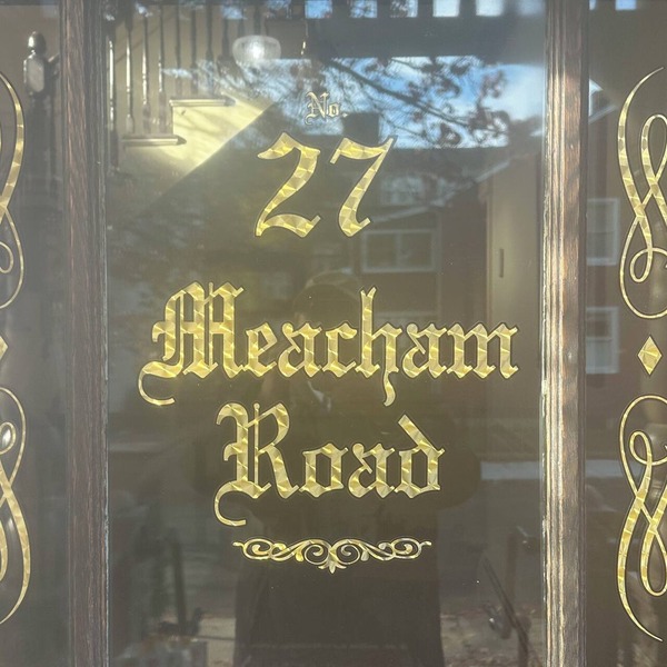Historic, beautifully appointed 1 Bed, 2 minutes to the T and restaurants