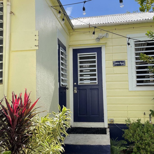 Historic Downtown St. Thomas Cottage - Spice House