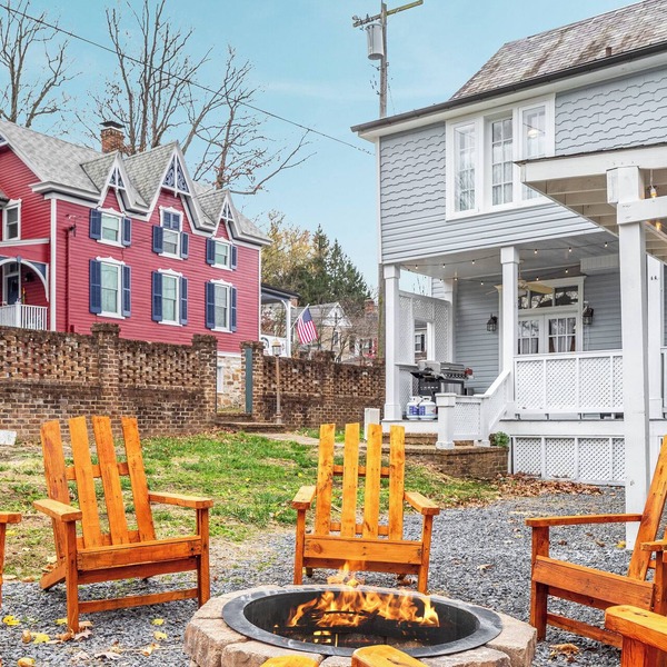 Historic Home w/Sauna, HotTub, Speakeasy & Game Room