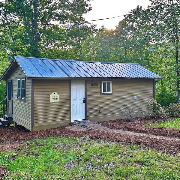 Historic Tiny Cabin, Modernized