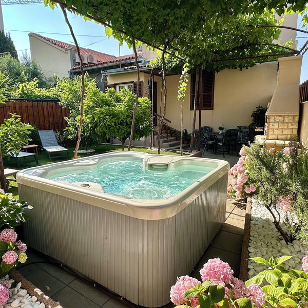 Historic Villa with Private Hot Tub & Garden
