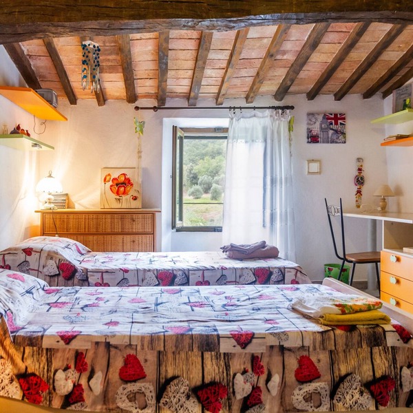 Holiday Home 'Querciagrossa Da Dora' with Private Pool, Private Terrace and Wi-Fi