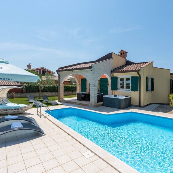 Holiday House Hacienda