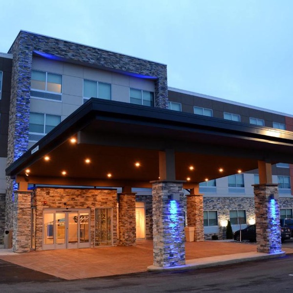 Holiday Inn Express & Suites - Pittsburgh - Monroeville by IHG
