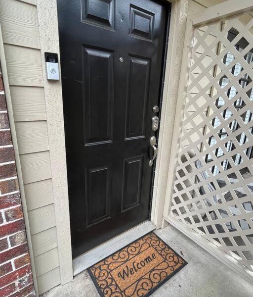 Home Away From Home-Cozy 2 BDRM Condo/Med Cntr/NRG
